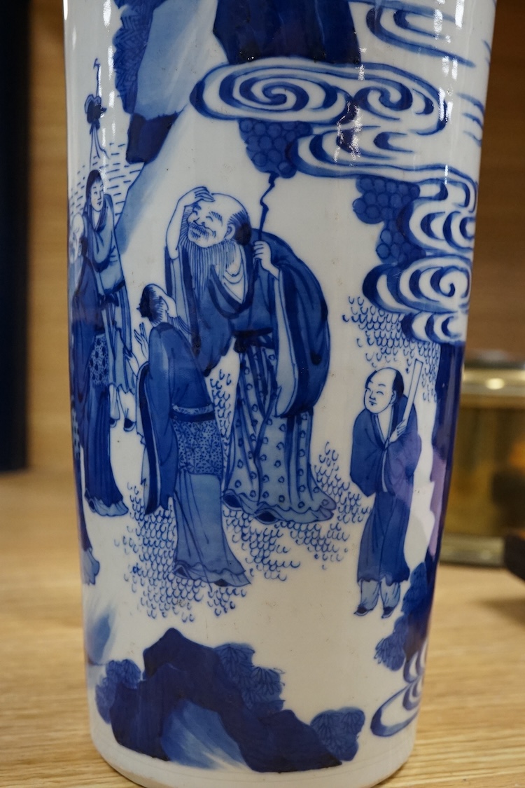 A Chinese blue and white rolwagen vase, 39cm high